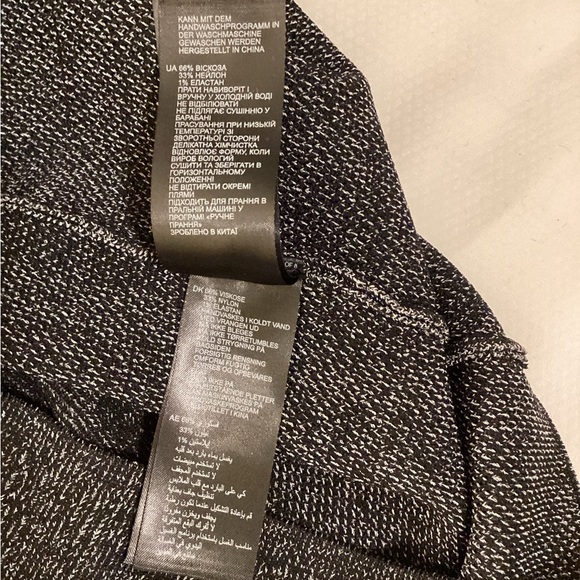 Reiss
Juno Knitted Midi Bodycon Dress - Picture 11 of 13